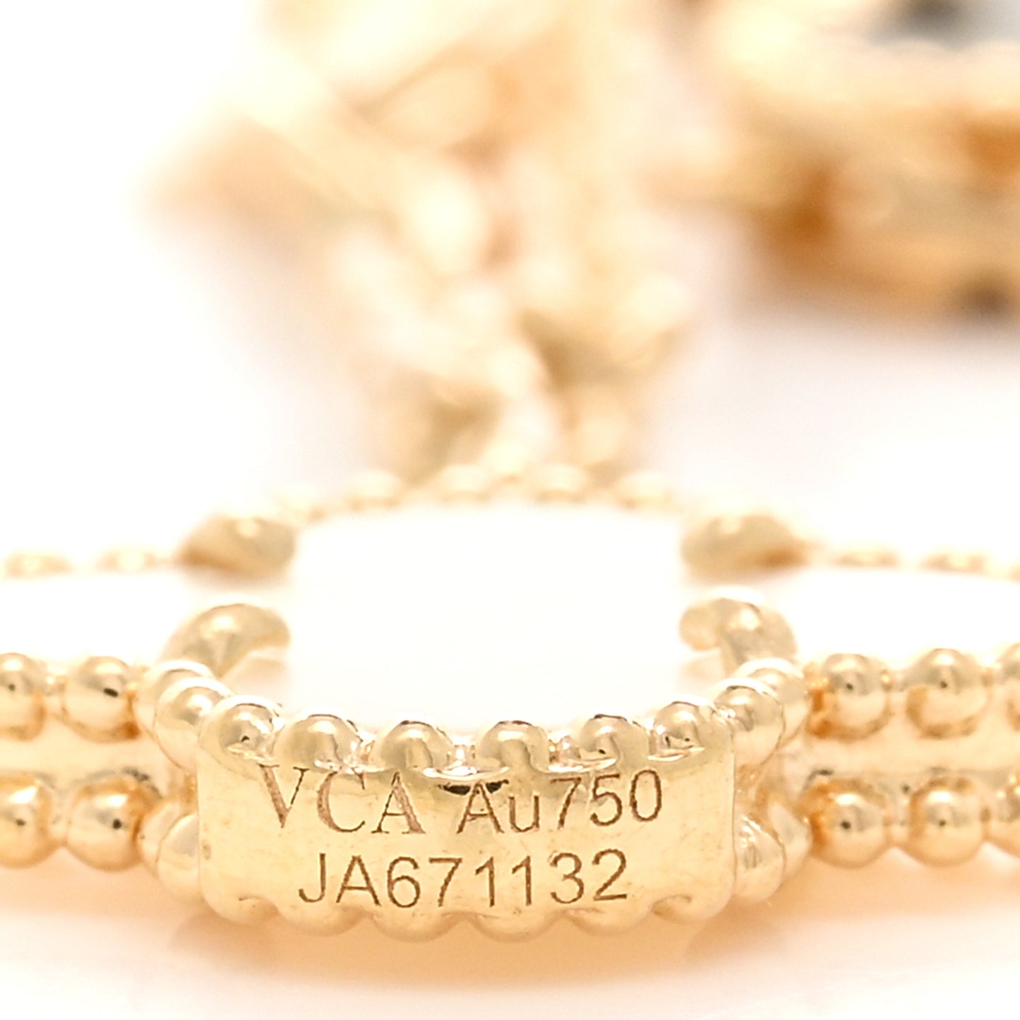 18K Yellow Gold Mother of Pearl Onyx 6 Motifs Magic Alhambra Necklace