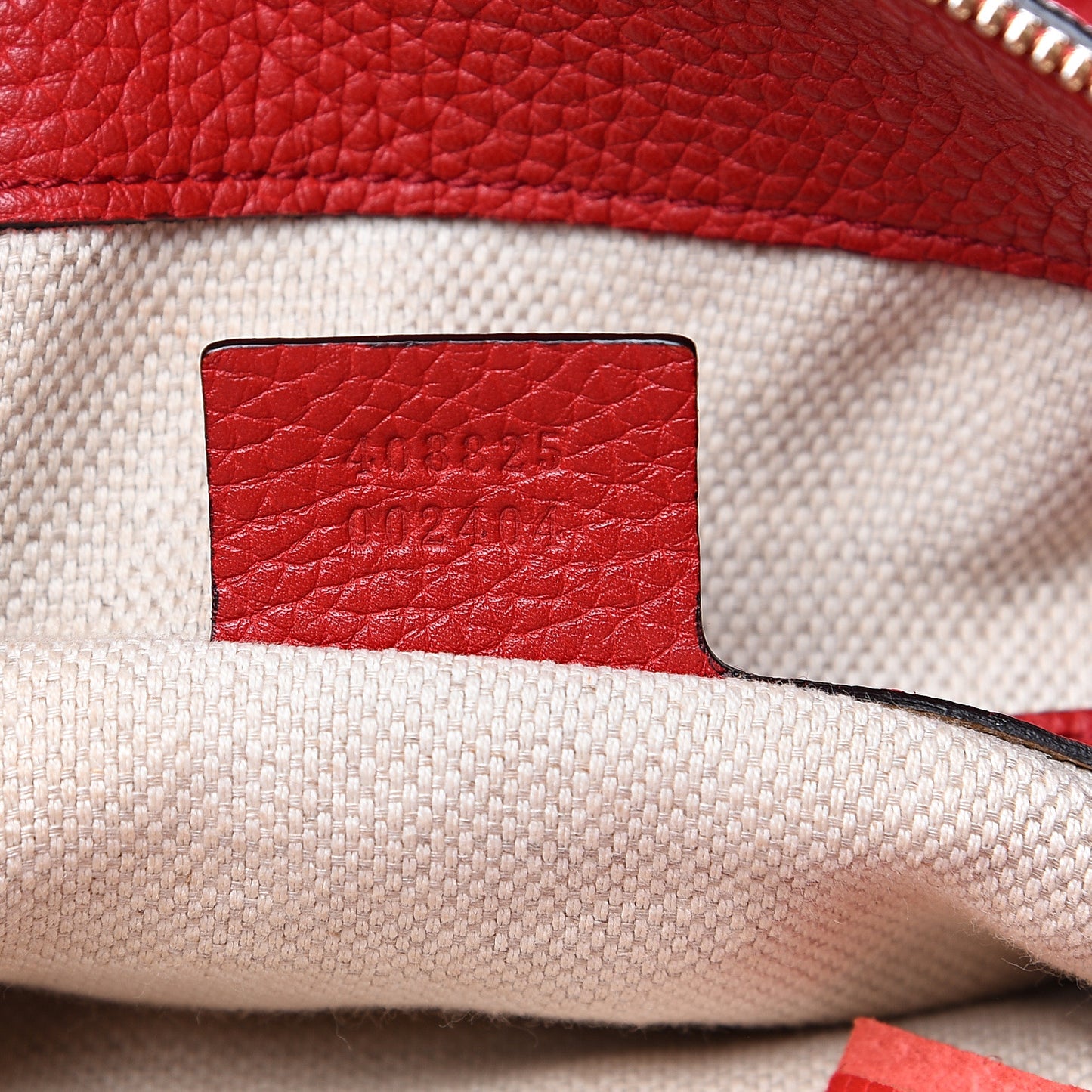 Pebbled Calfskin Large Soho Hobo Tabasco Red