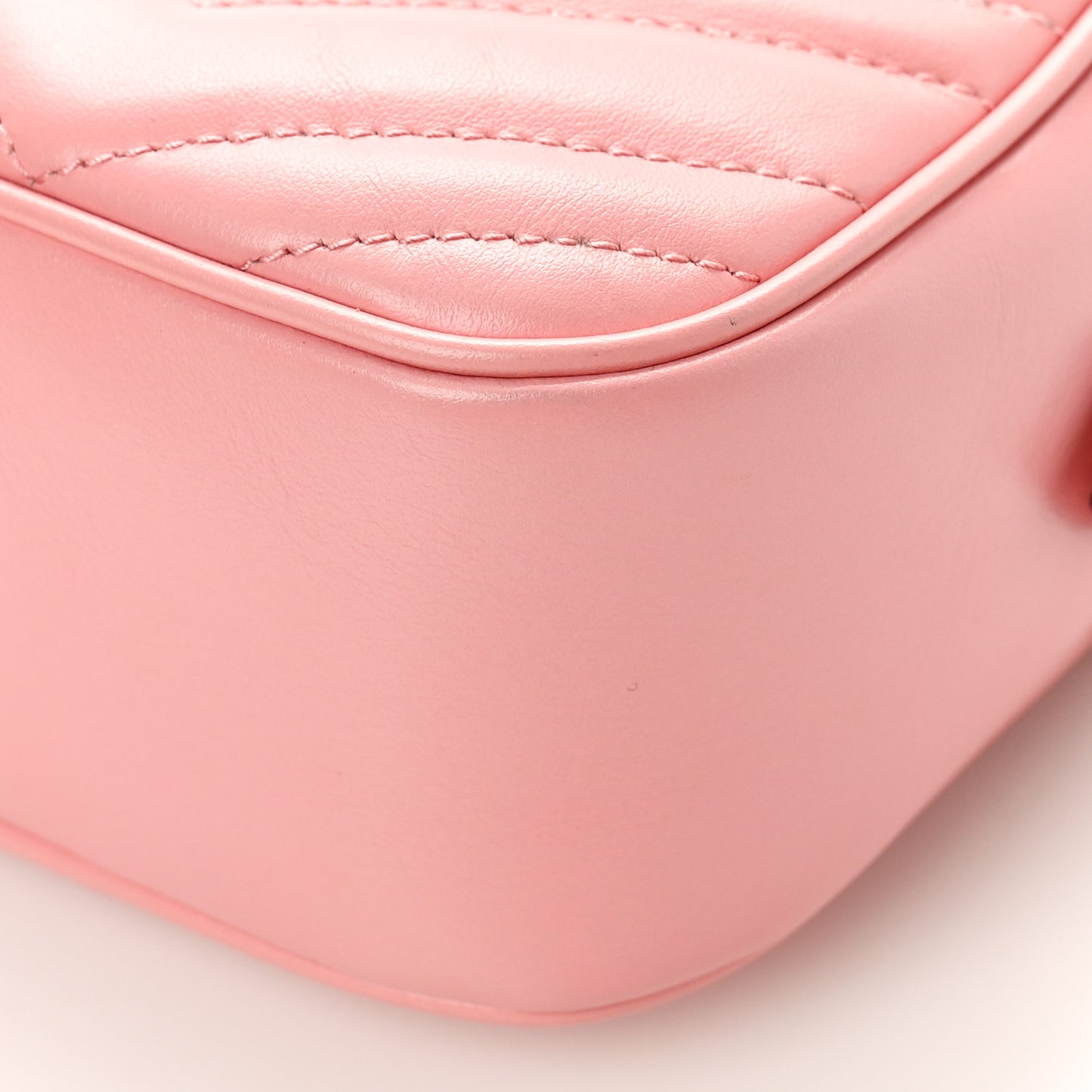 Calfskin Matelasse Small GG Marmont Chain Shoulder Bag Wild Rose