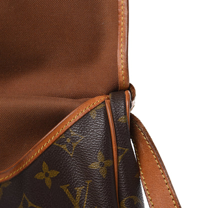 Louis Vuitton Monogram Saumur 30 15 of 18
