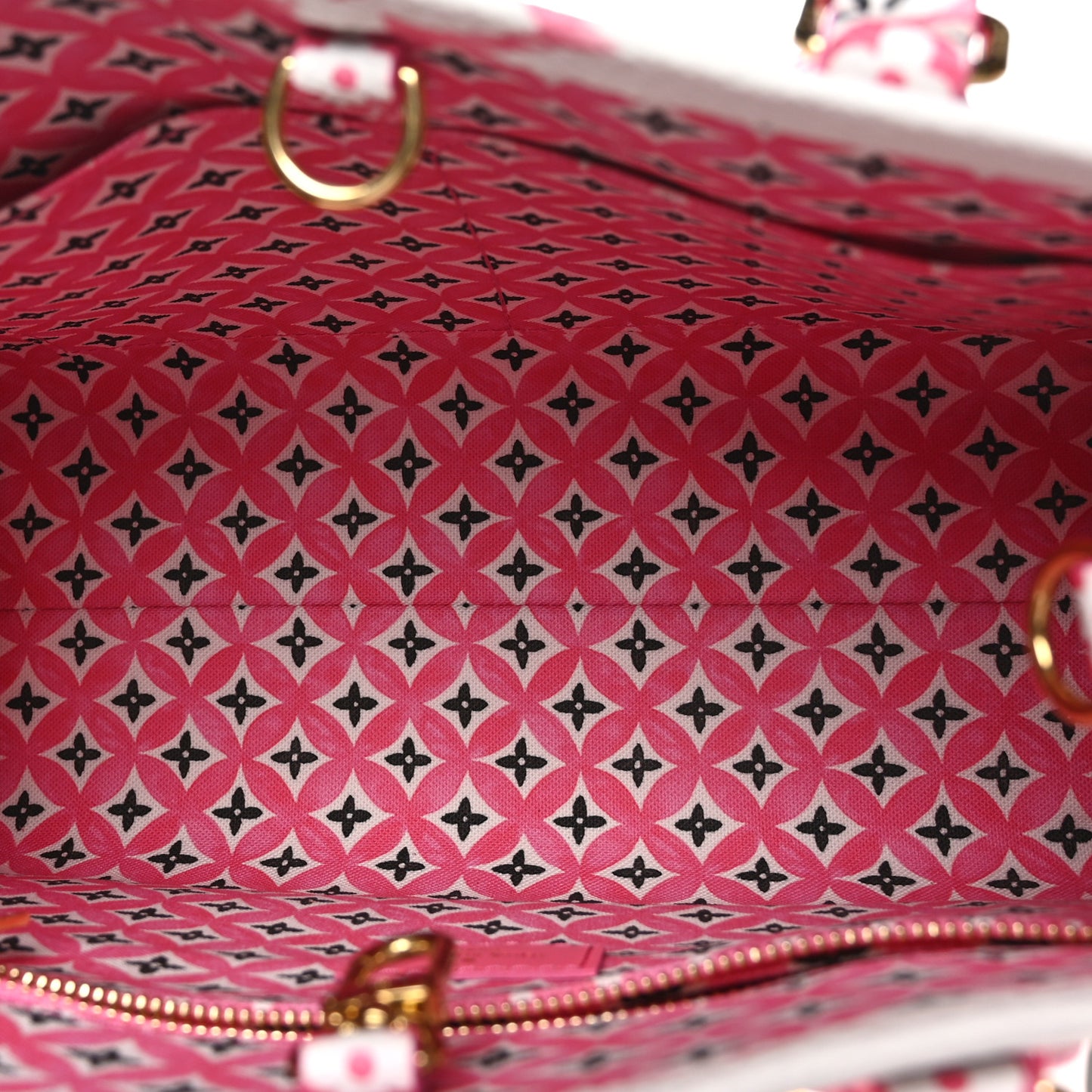 Monogram Giant By The Pool 2.0 Onthego PM Pink