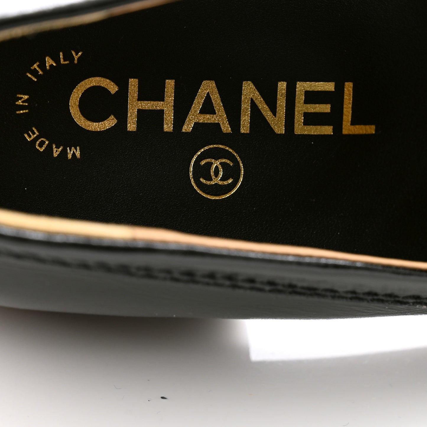 Calfskin Enamel Charms Mocassin Loafers 41 Black
