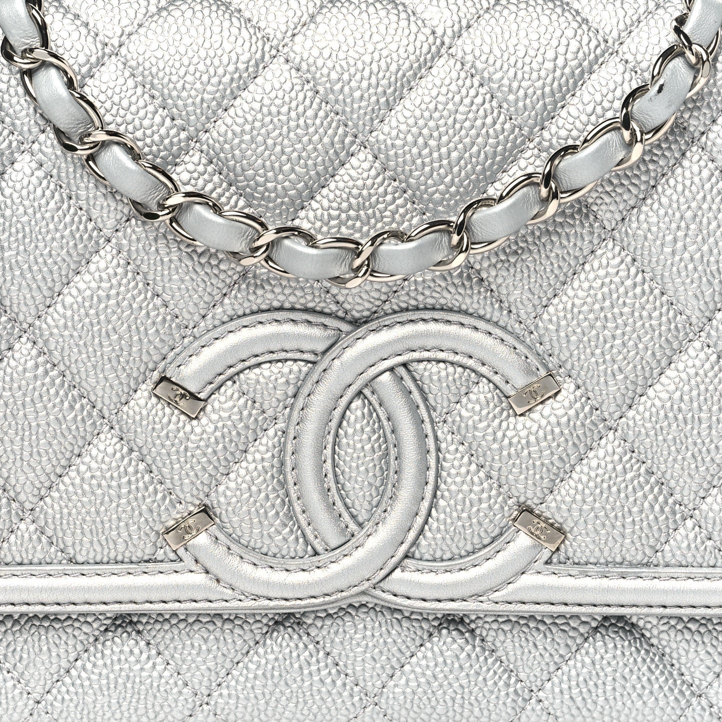 Metallic Caviar Quilted Medium CC Filigree Flap Silver