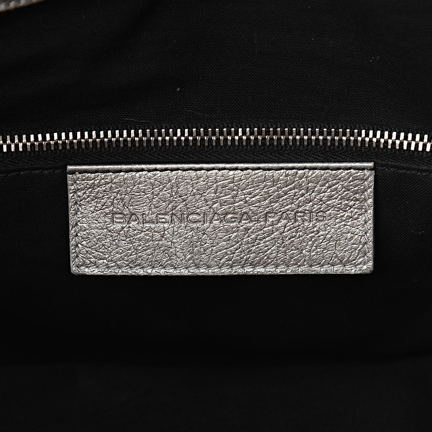 Metallic Agneau Classic Hardware Work Argent