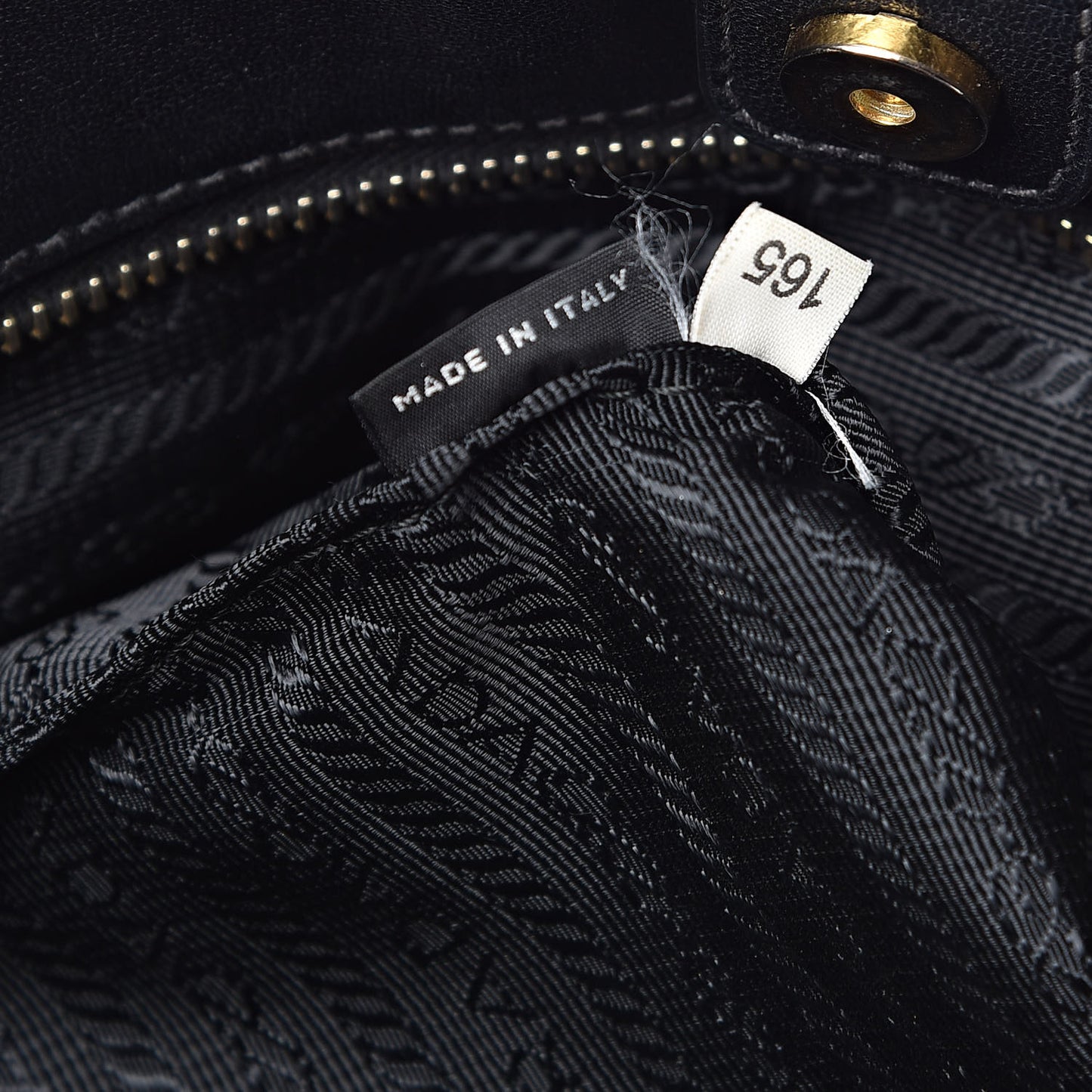 Tessuto Nylon Gaufre Tote Black