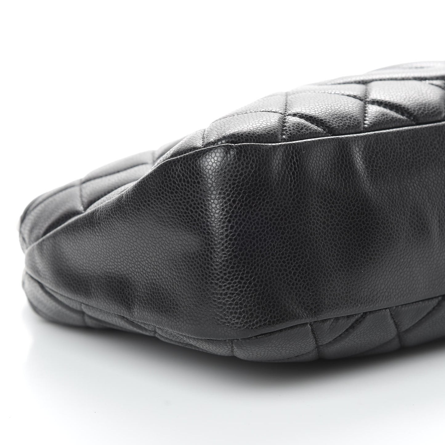 Caviar Quilted CC Timeless Soft Tote Black