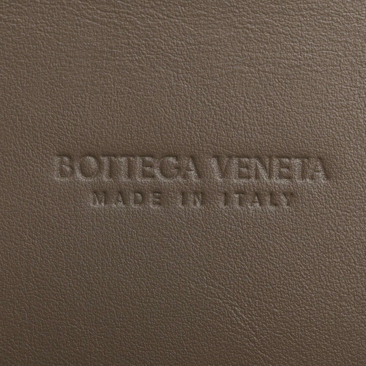 Bottega Veneta Suede Calfskin Intrecciato Andiamo Voyager Limestone 6 of 10