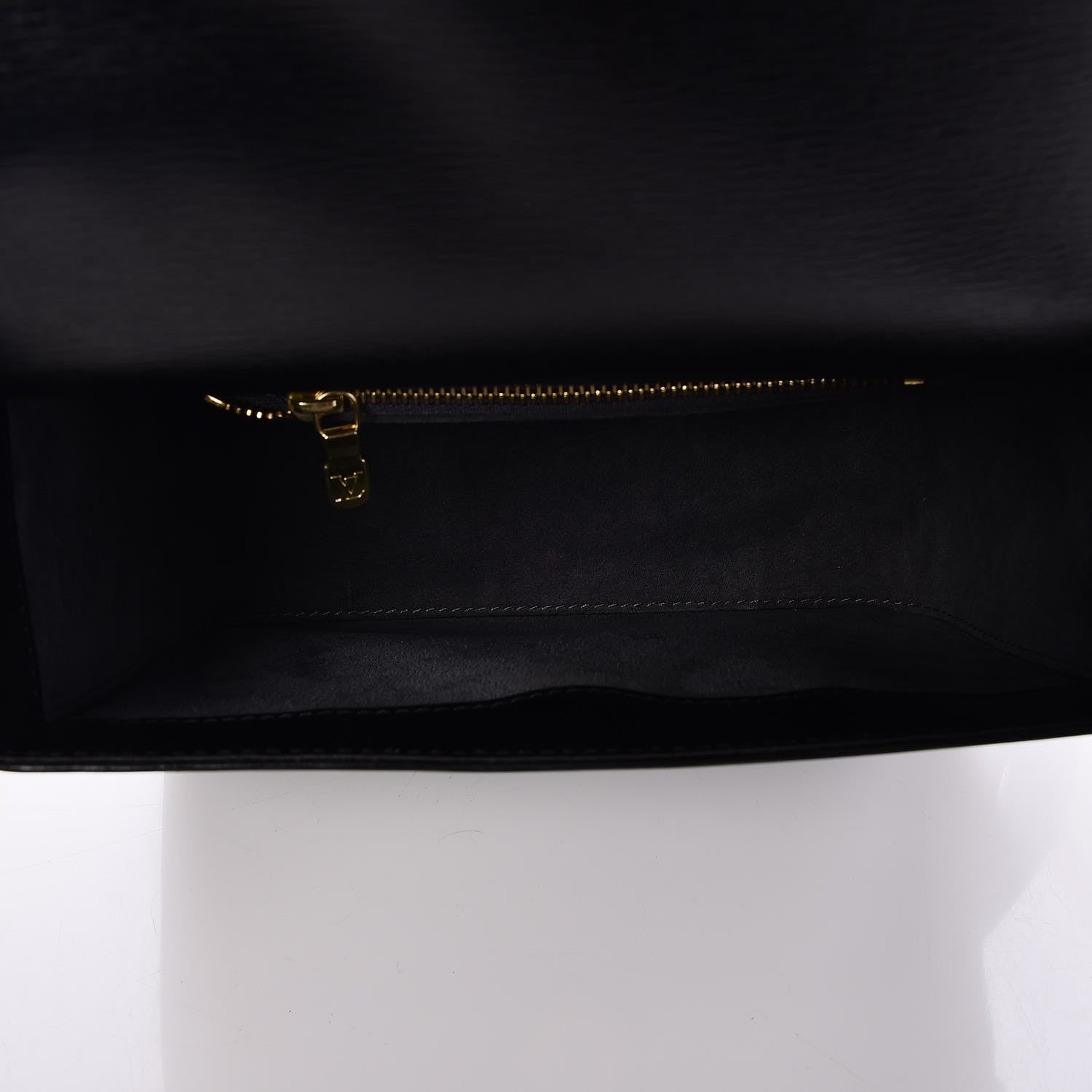 Louis Vuitton Epi Buci Black 5 of 6