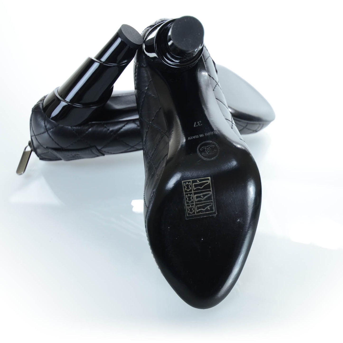 Quilted Calfskin Mini 2.55 Reissue Flap Pumps 37 Black