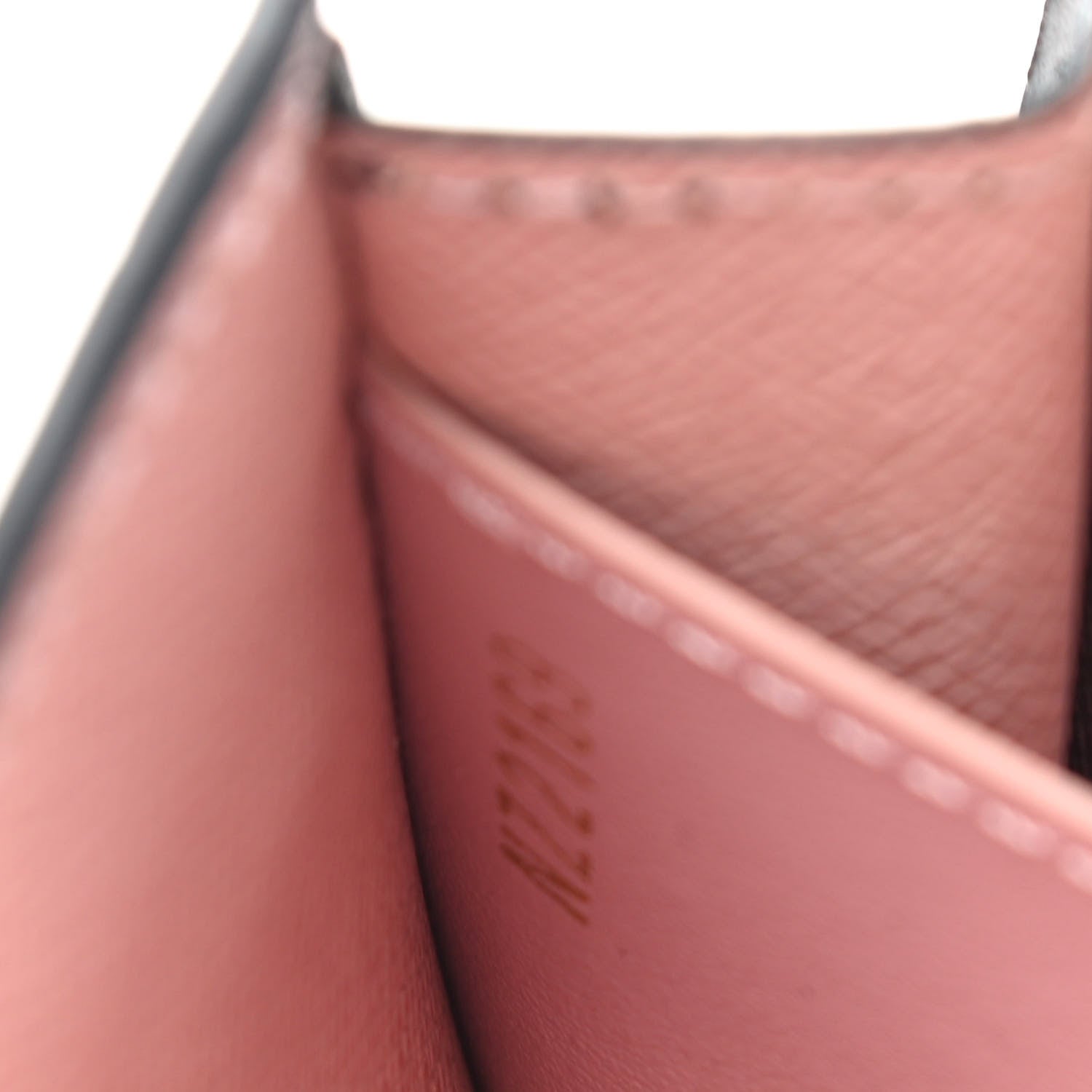 Louis Vuitton Epi Trunk Multicartes Rose Ballerine 7 of 7