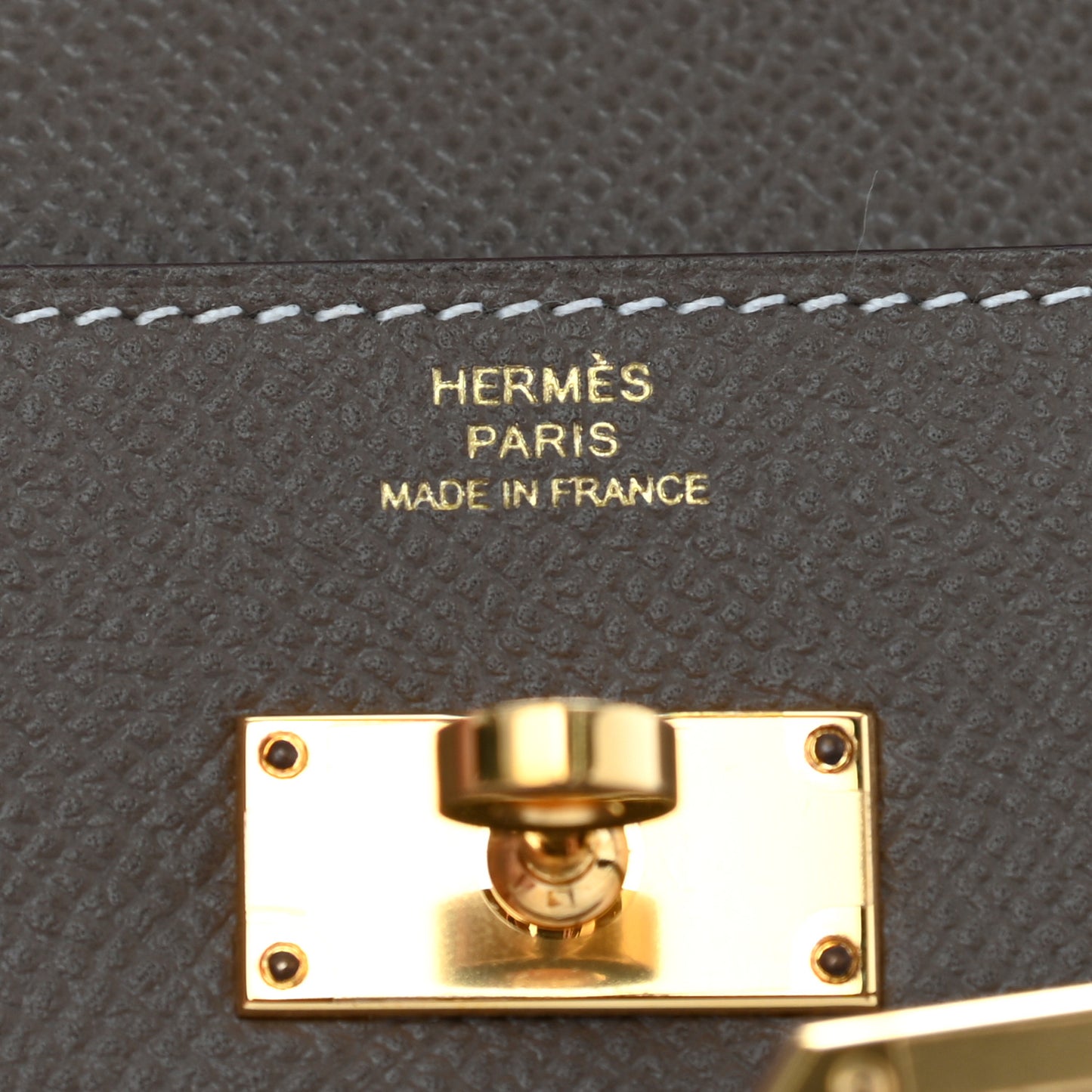 Epsom Kelly Longue Wallet Etoupe