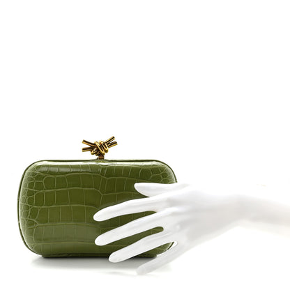 Bottega Veneta Alligator Knot Clutch Tea Leaf 2 of 6