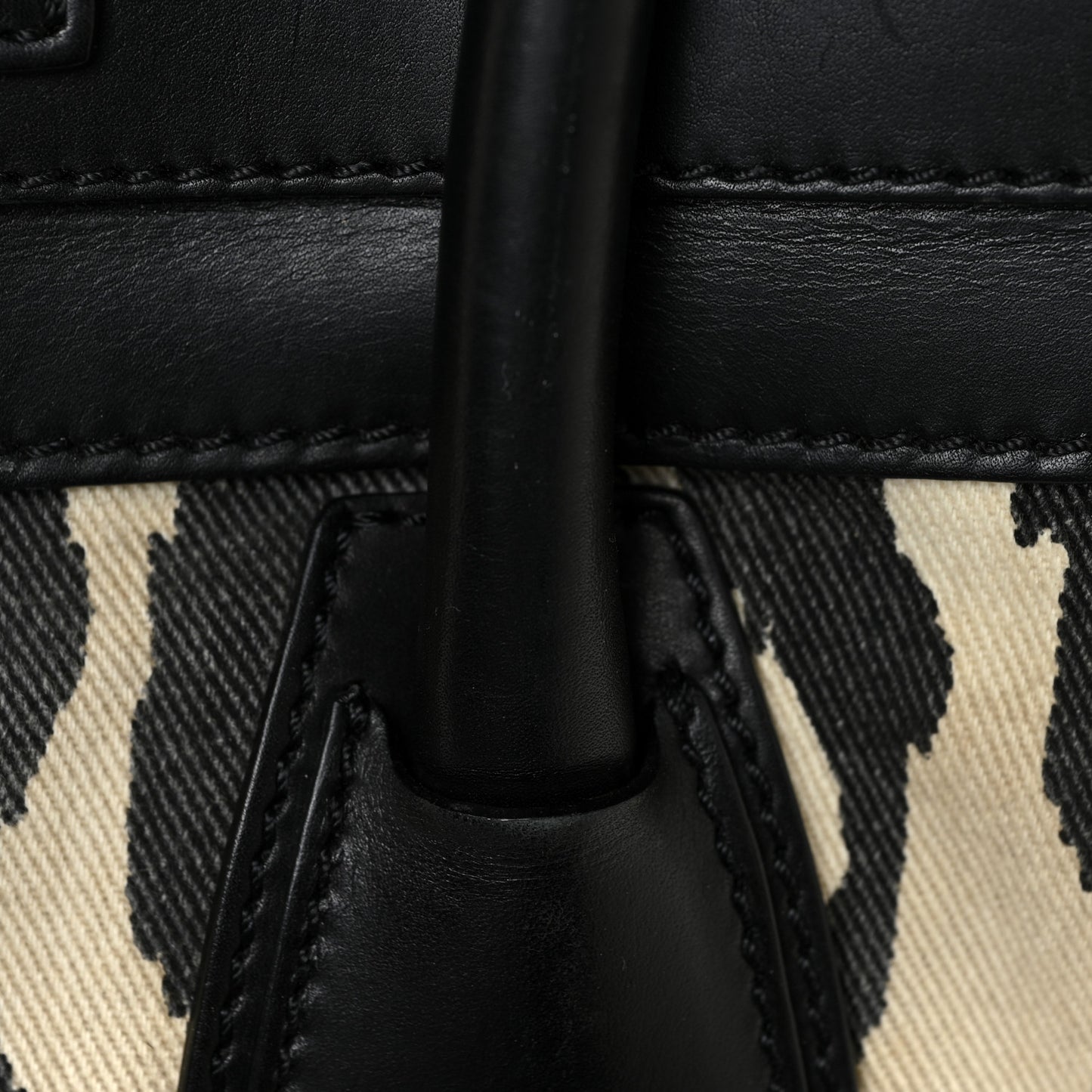 Linen Smooth Calfskin Leopard Print Medium Luggage Black