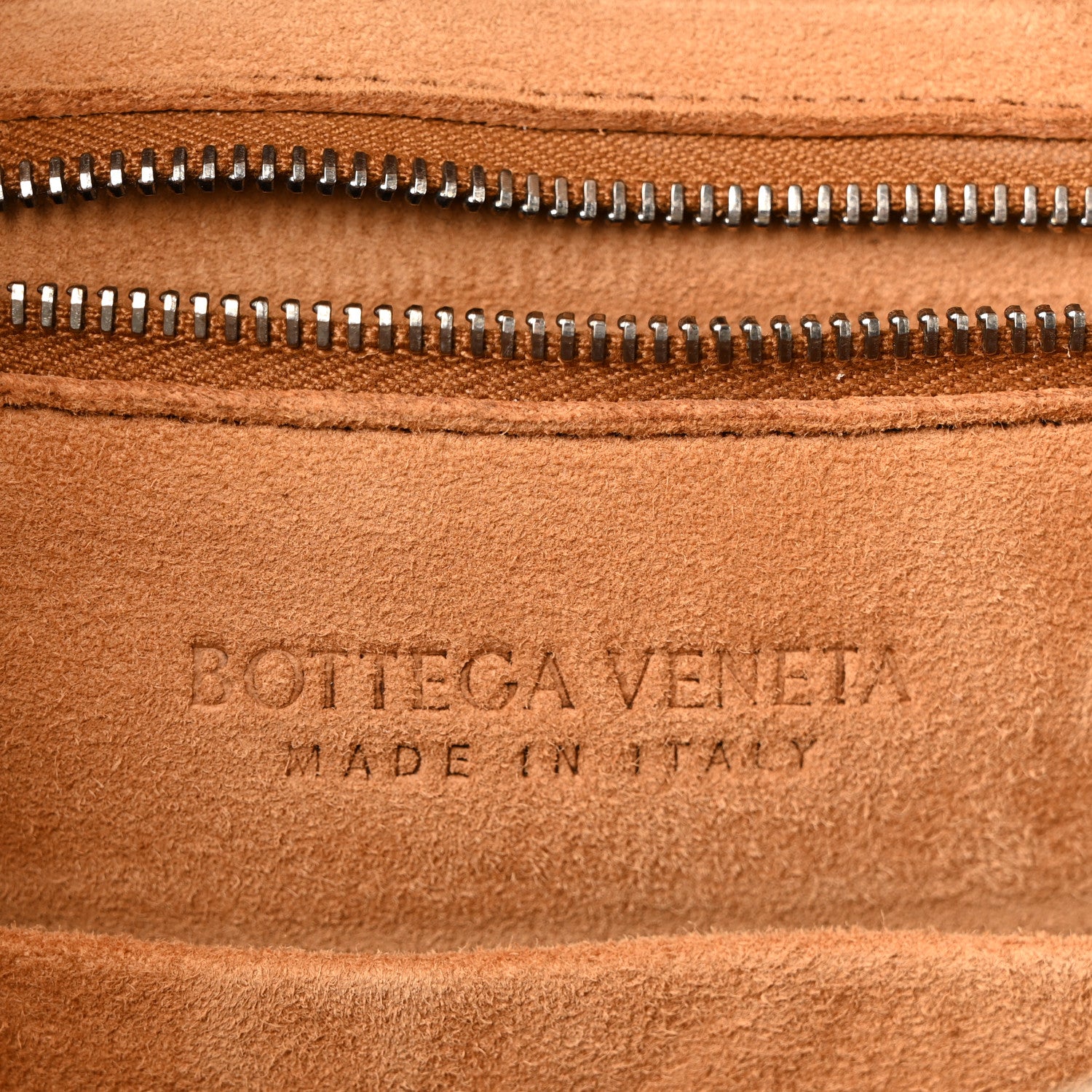 Bottega Veneta French Calfskin Maxi Intrecciato Arco 33 Bianco 6 of 9
