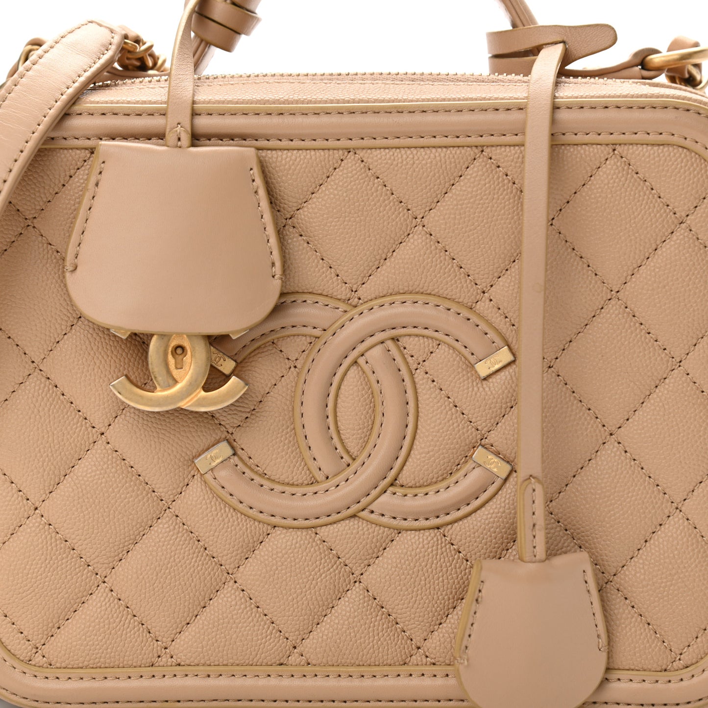 Caviar Quilted Medium CC Filigree Vanity Case Beige