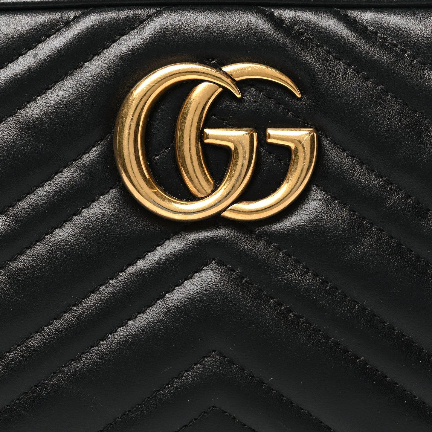 Calfskin Matelasse Small GG Marmont Chain Shoulder Bag Black