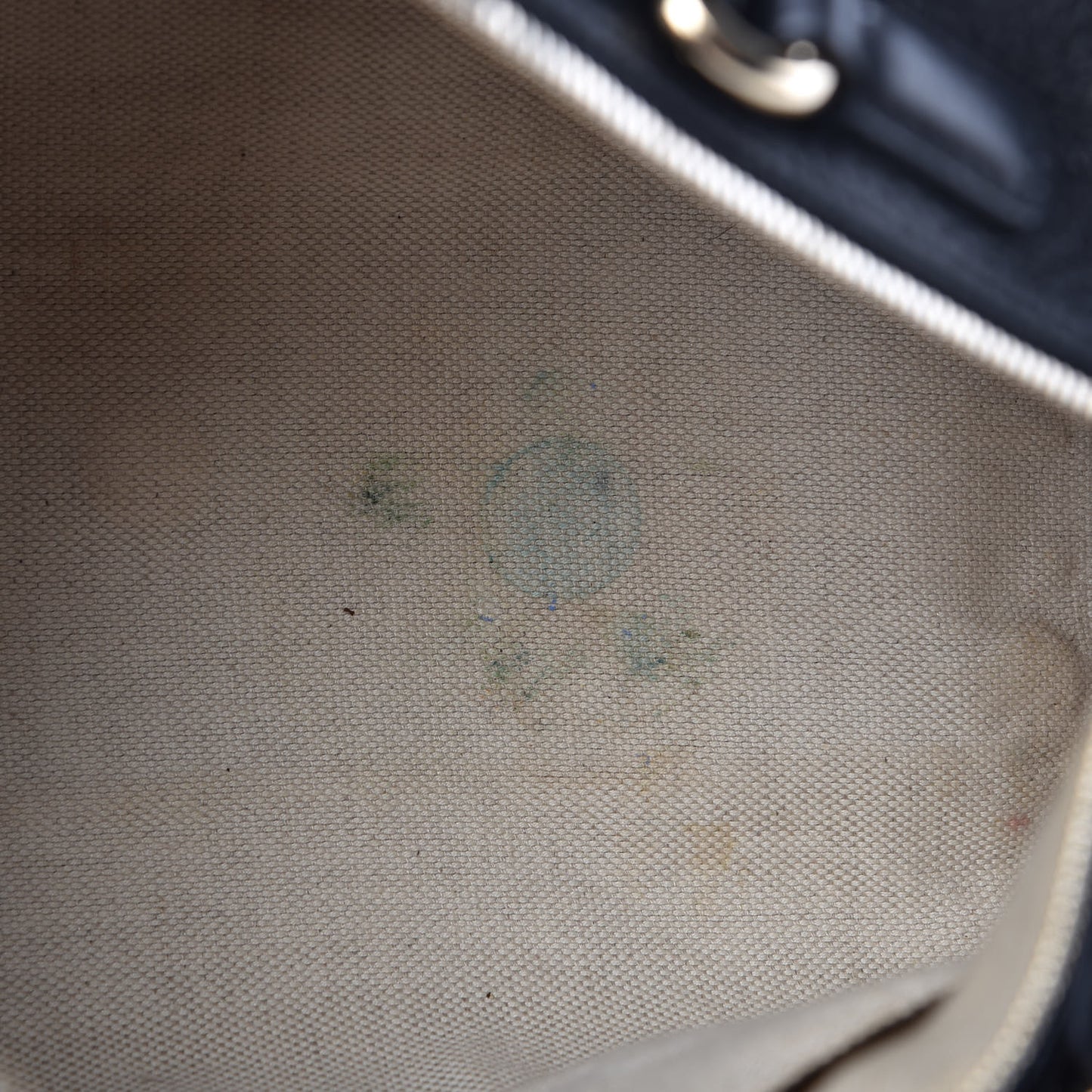 Pebbled Calfskin Medium Soho Boston Black