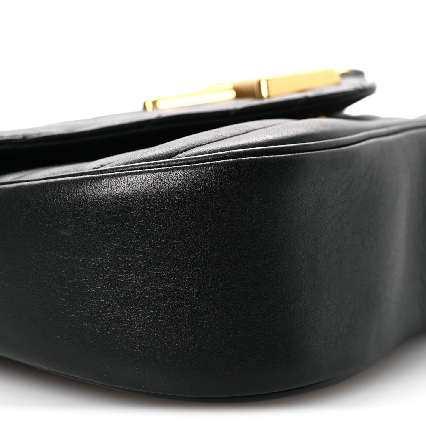 Calfskin New Wave Chain MM Black