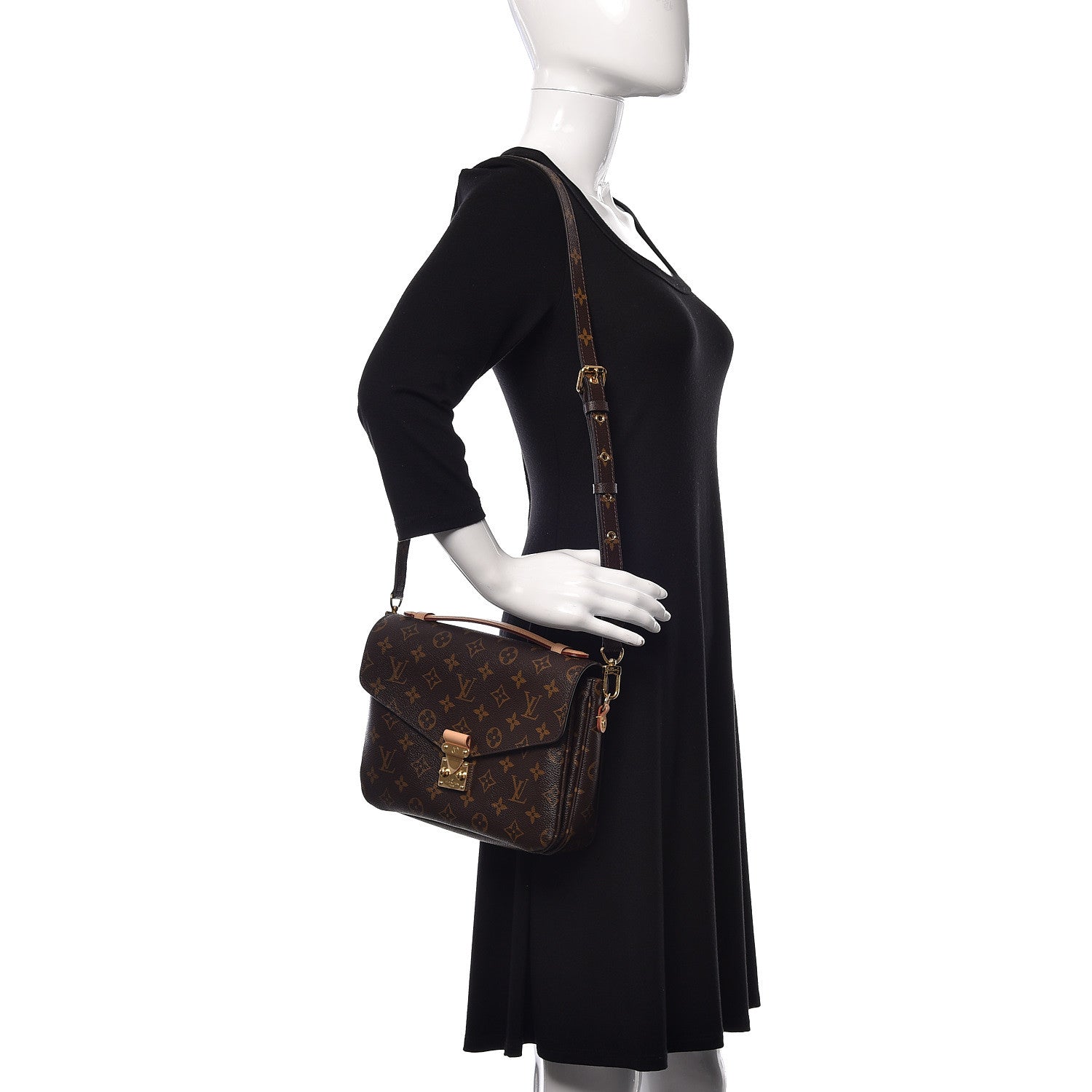 Louis Vuitton Monogram Pochette Metis 2 of 10