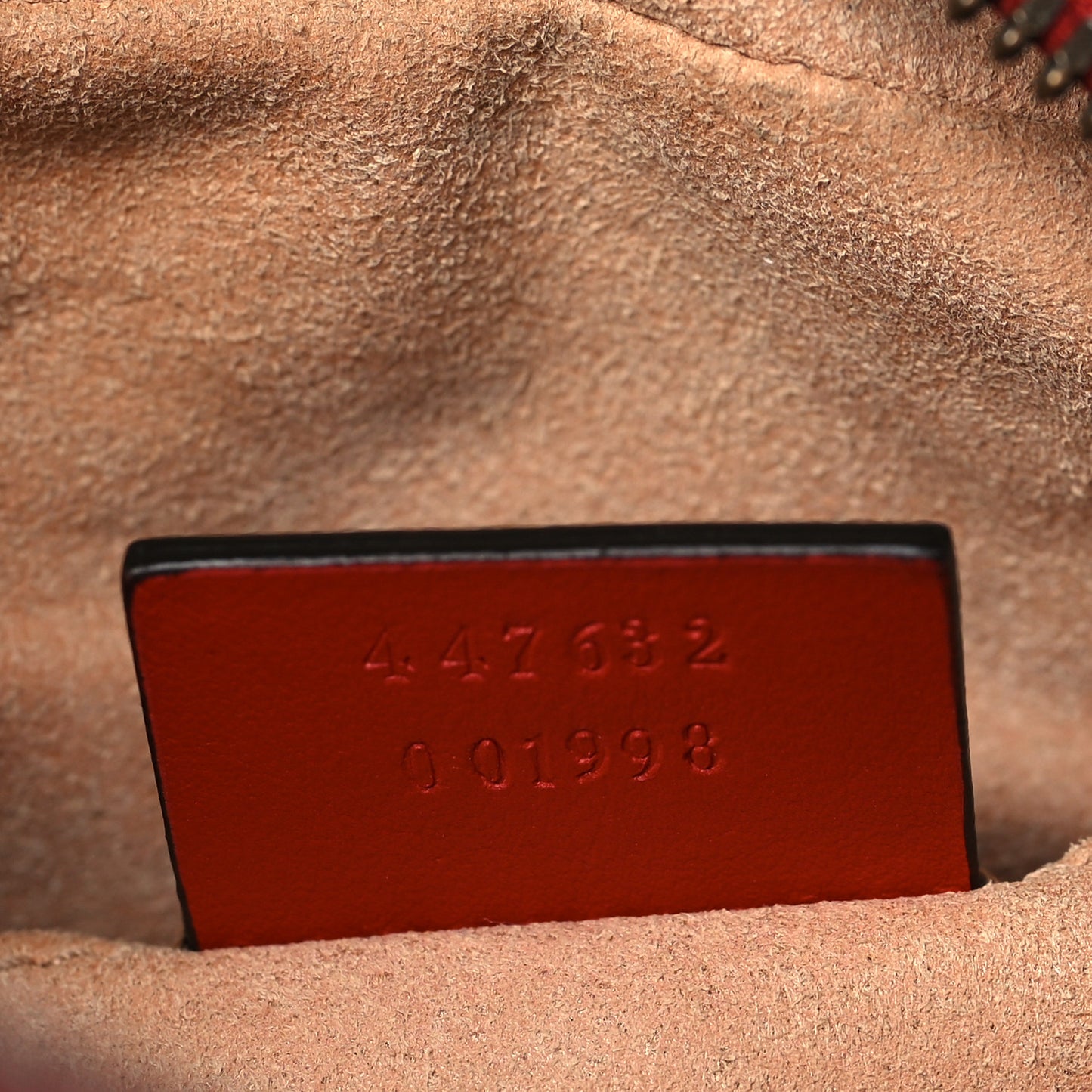 Calfskin Matelasse Small GG Marmont Chain Shoulder Bag Hibiscus Red
