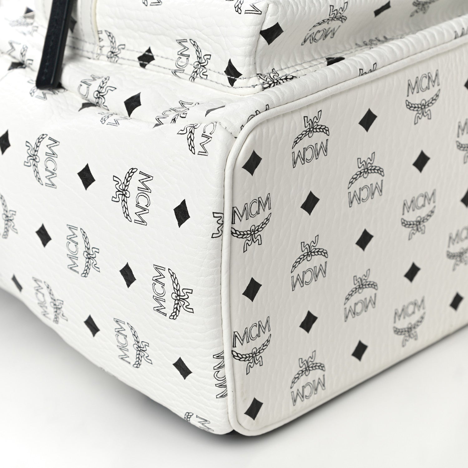 MCM Visetos Studded Medium Stark M Backpack White 8 of 9