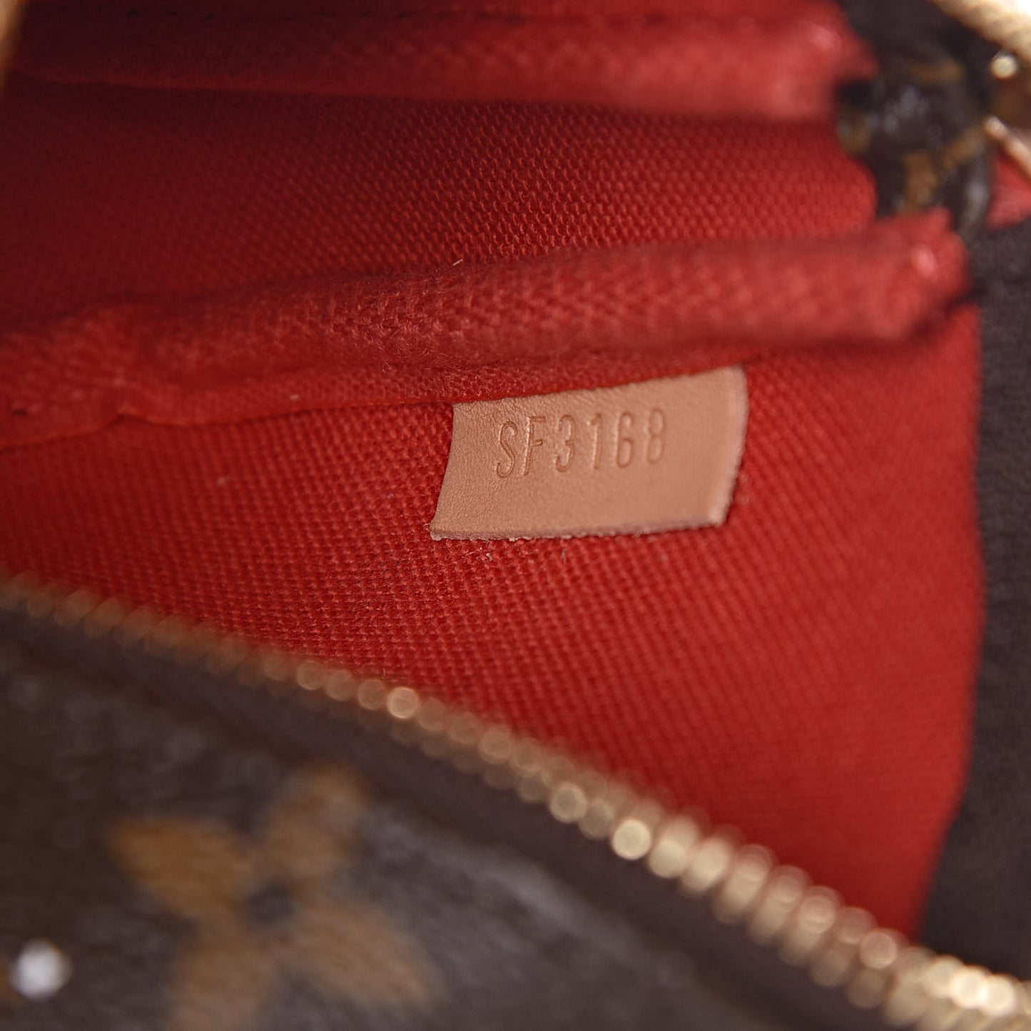 Monogram 2018 Christmas Animation Mini Cats Pochette Accessories