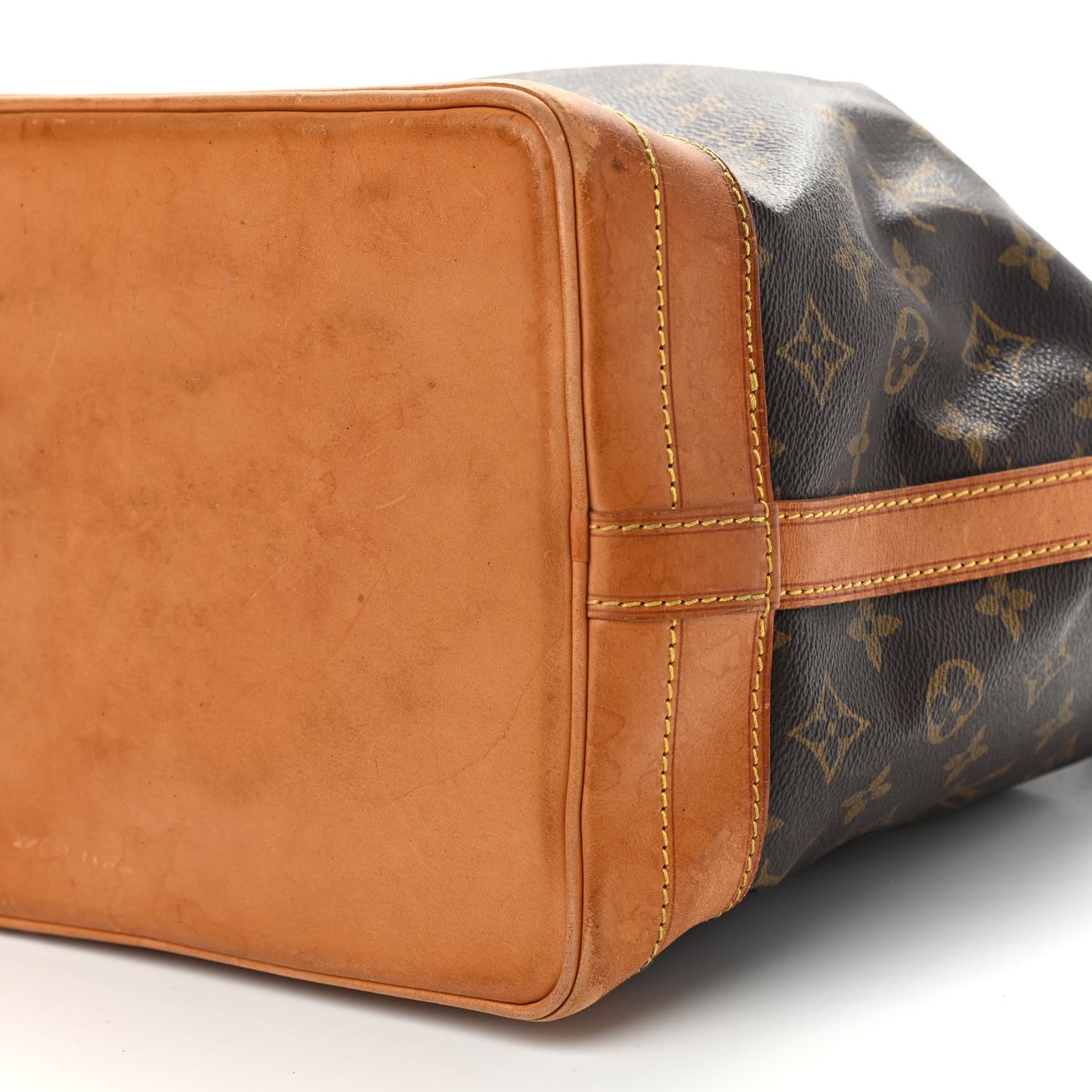 Monogram Noe