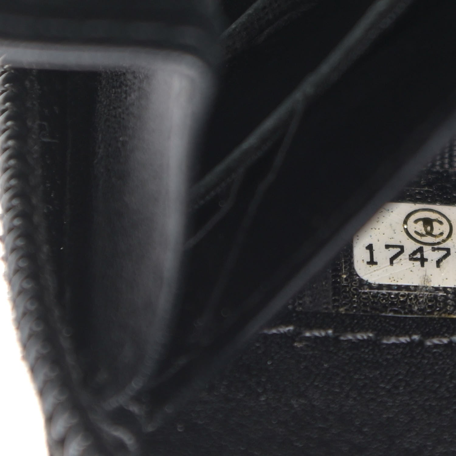 Chanel Patent Large Gusset CC Zip Wallet Black 7 of 9