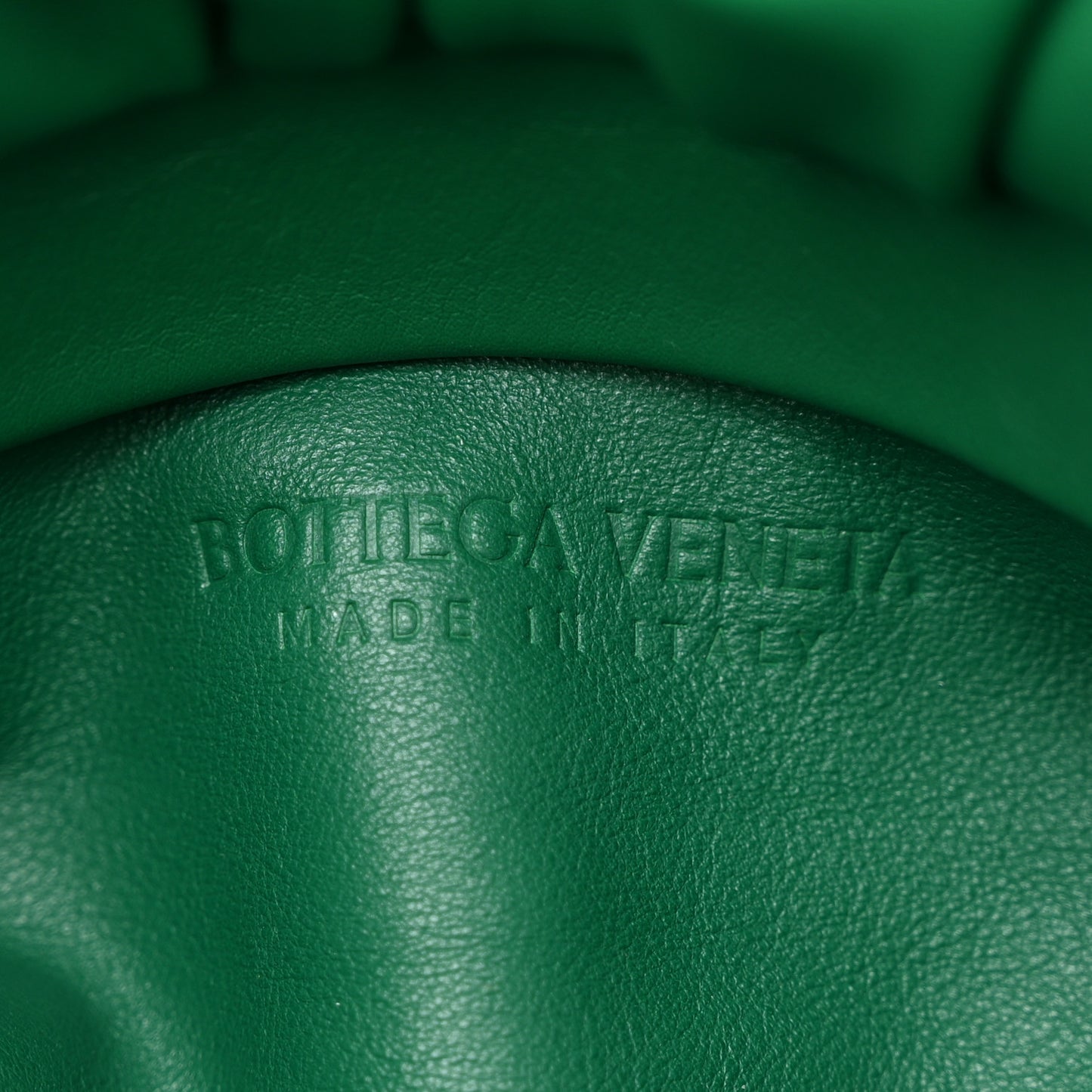 Calfskin The Pouch Chain Racing Green