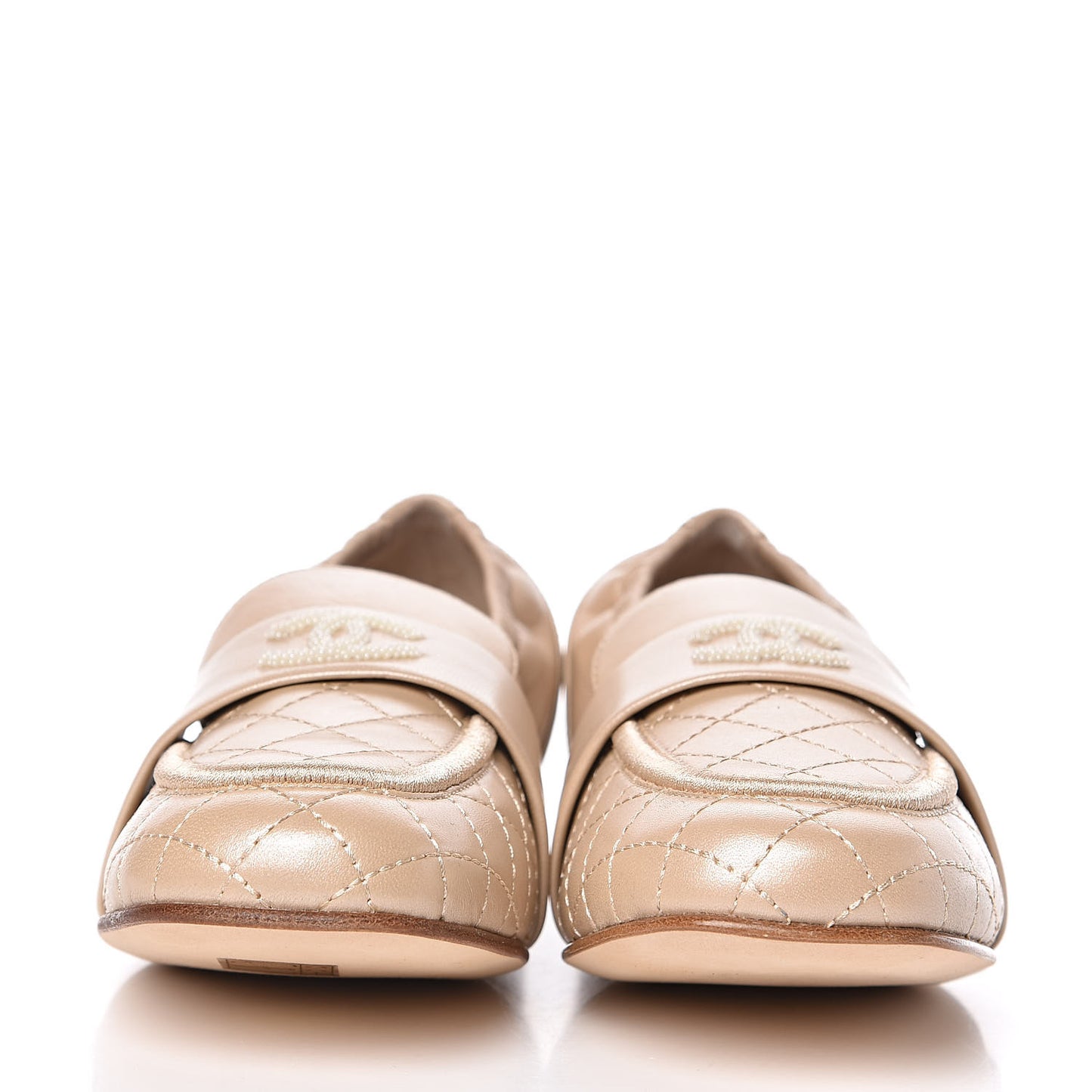 Laminated Lambskin Womens Quilted Elastic CC Moccasin Loafers 34.5 Beige