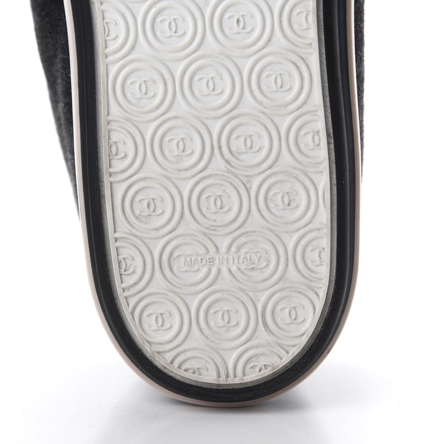 Calfskin Fabric Quilted CC Sneakers 39 Grey White