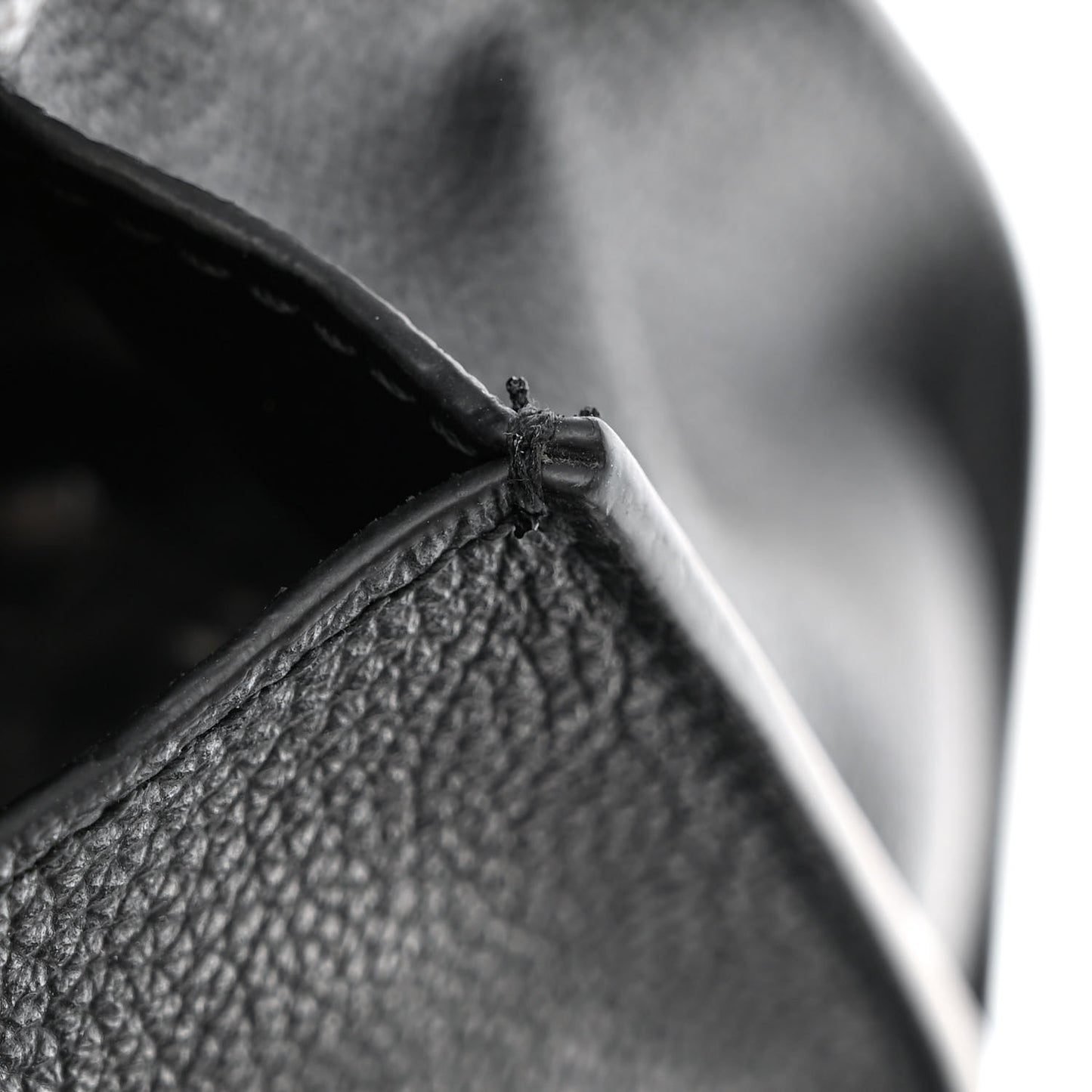 Grained Calfskin Neo Classic Black Hardware S City Black
