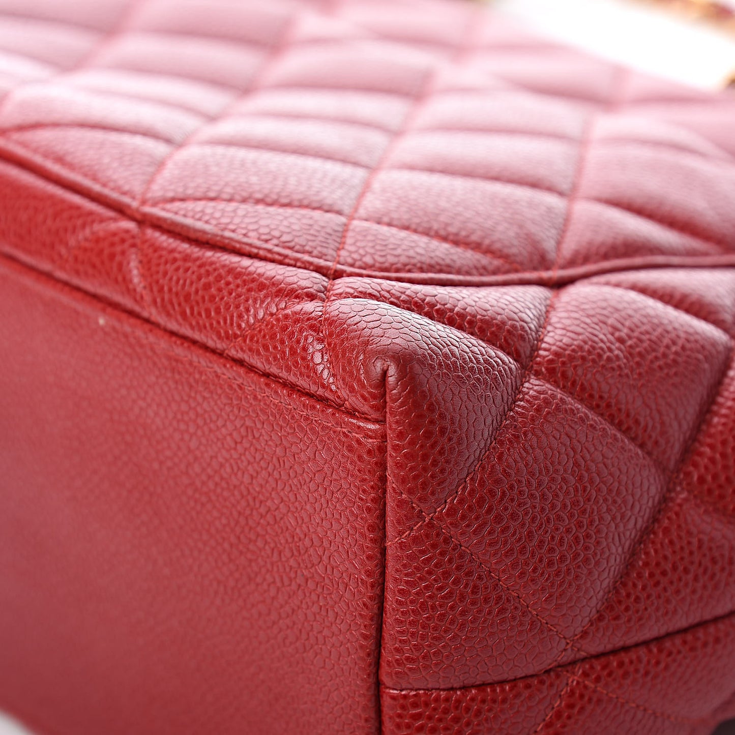 Caviar Quilted Sun Medallion Shoulder Bag Red