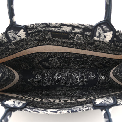 Christian Dior Canvas Embroidered Medium Dioriviera Toile De Jouy Book Tote Blue 7 of 12