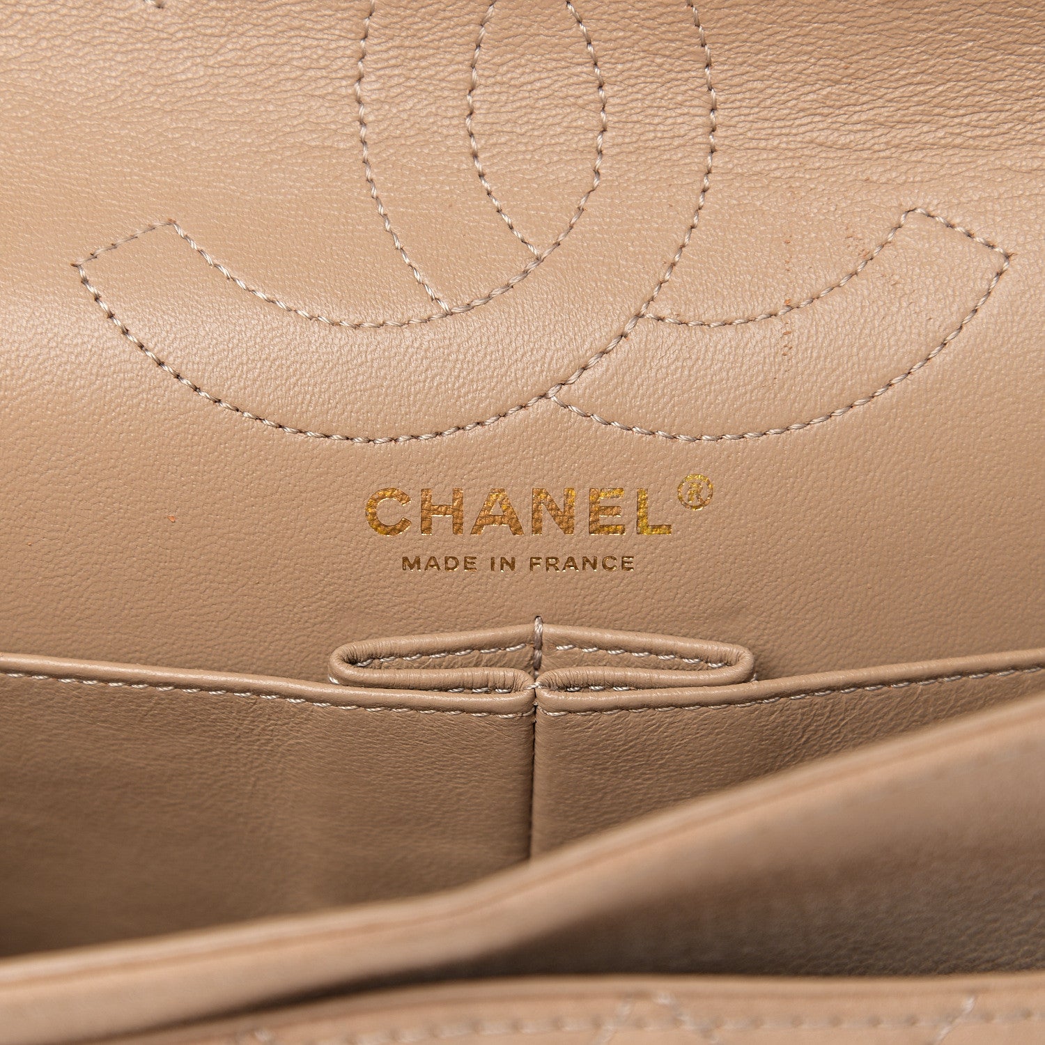 Chanel Iridescent Caviar Quilted 2.55 Reissue 226 Flap Beige 5 of 9
