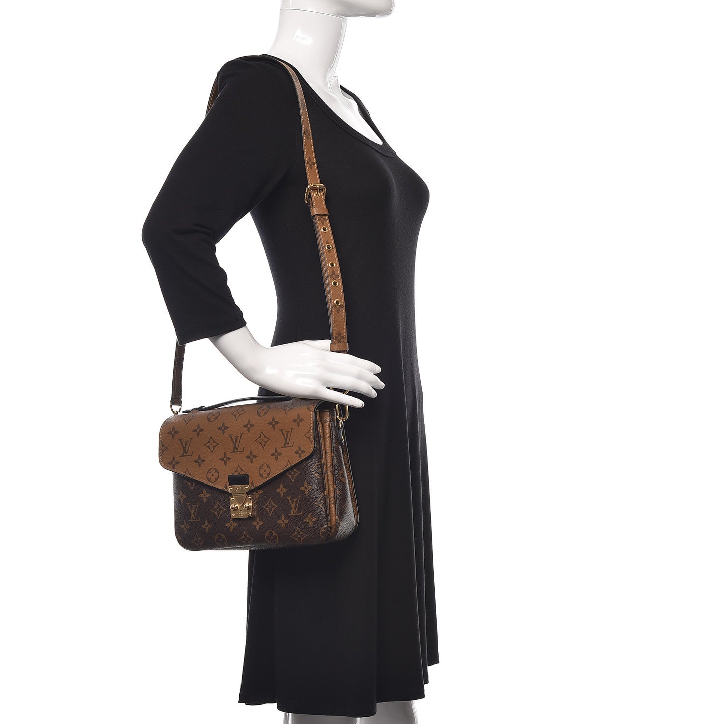 Reverse Monogram Pochette Metis