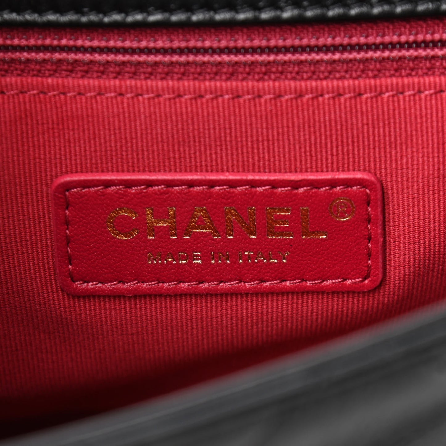 Glazed Calfskin Quilted Pearl Side Flap Black