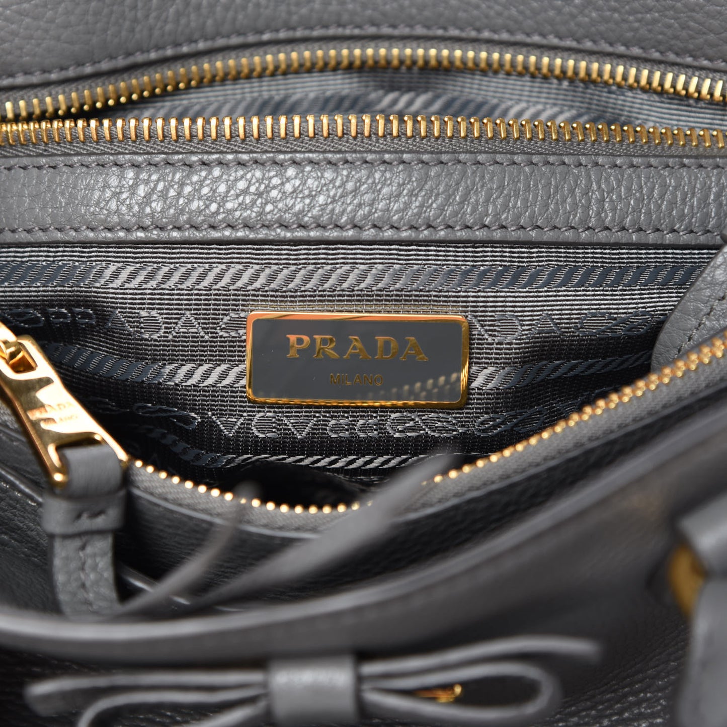 Vitello Phenix Small Bag Marmo