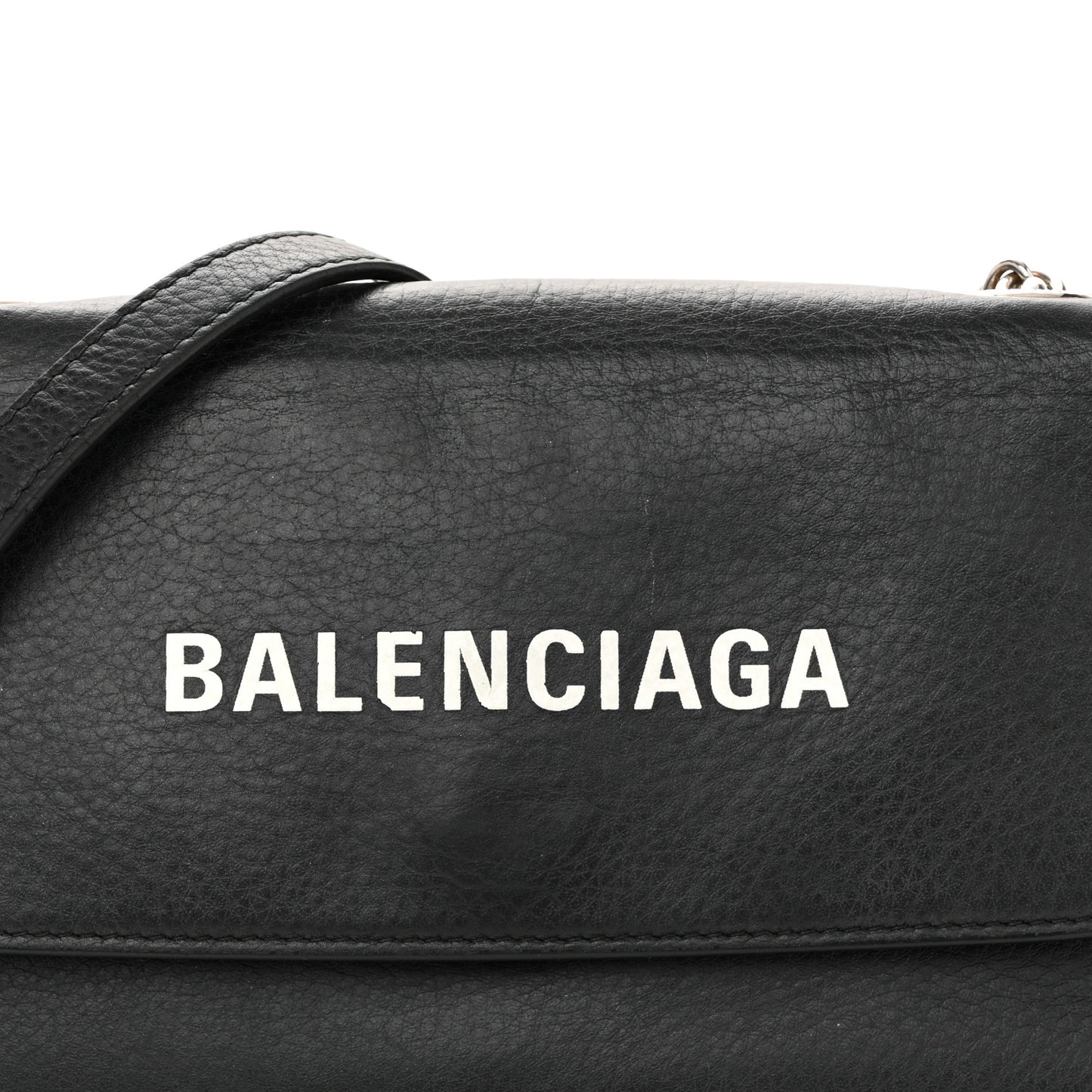Pebbled Calfskin Logo Everyday Flap Chain Wallet Black