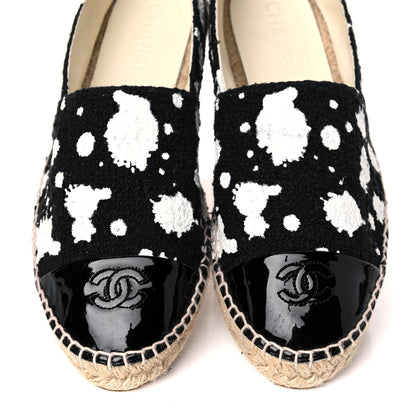 Chanel Patent Tweed Splatter Paint Print Cap Toe CC Espadrilles 41 Black White 9 of 12
