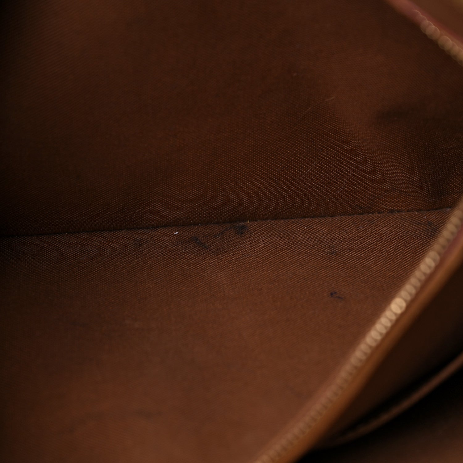 Louis Vuitton Monogram Porte-Documents Voyage GM 15 of 40