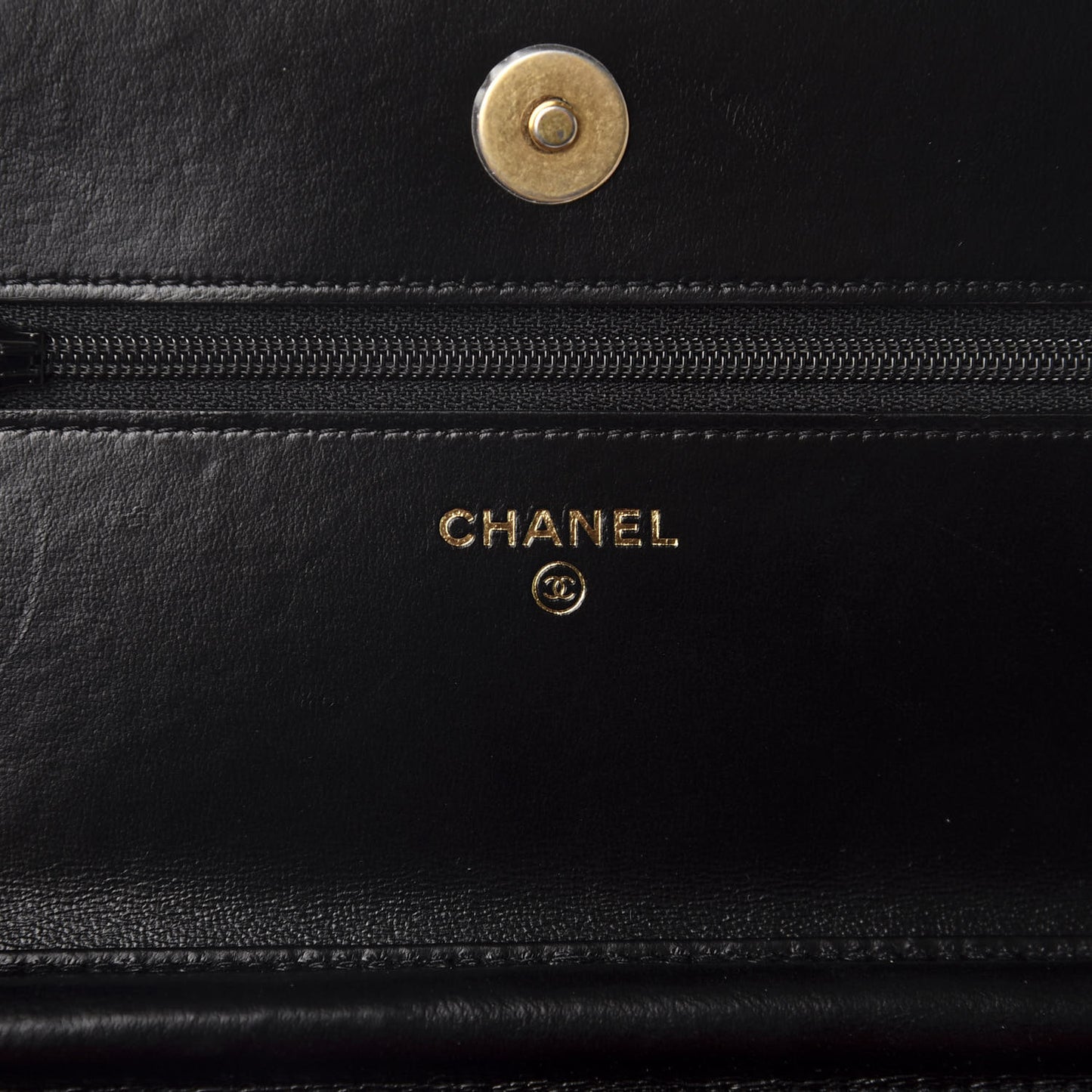Lambskin Quilted Running Chain Wallet On Chain WOC Black