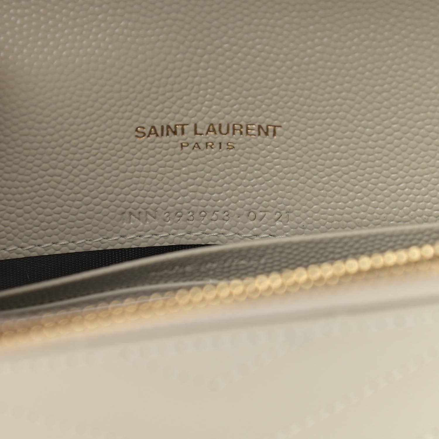 Saint Laurent Grain De Poudre Matelasse Chevron Monogram Envelope Chain Crema Soft 7 of 9