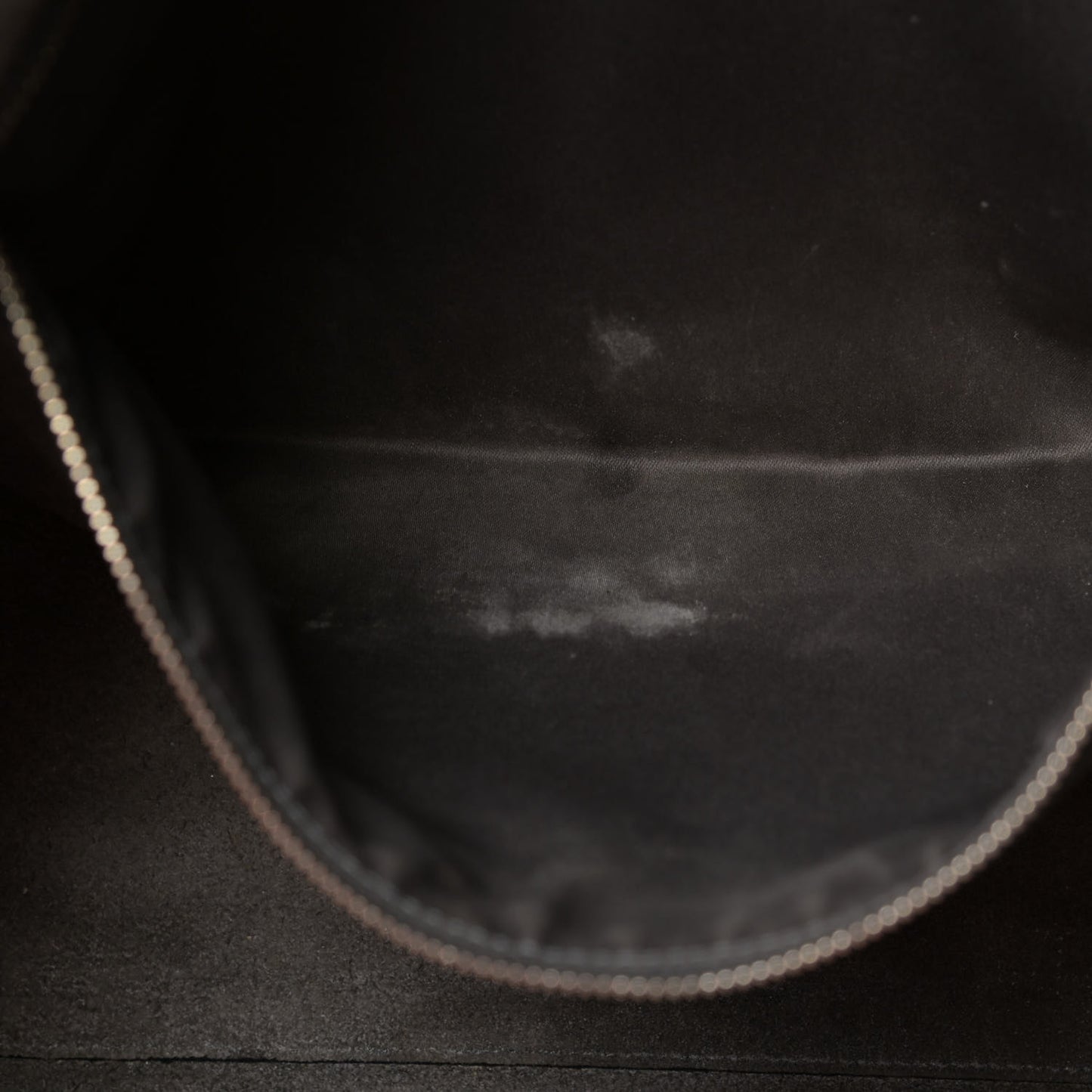 Grained Calfskin Rockstud Shoulder Tote Graphite