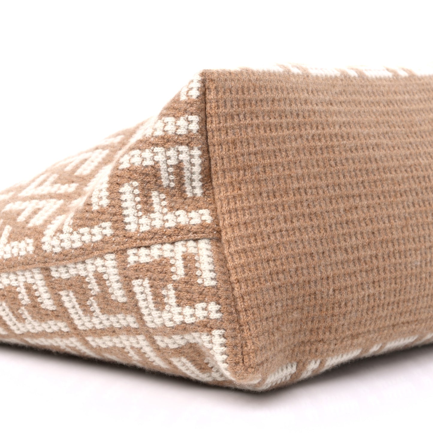 Cashmere Knit FF Large Shopper Tote Cammello