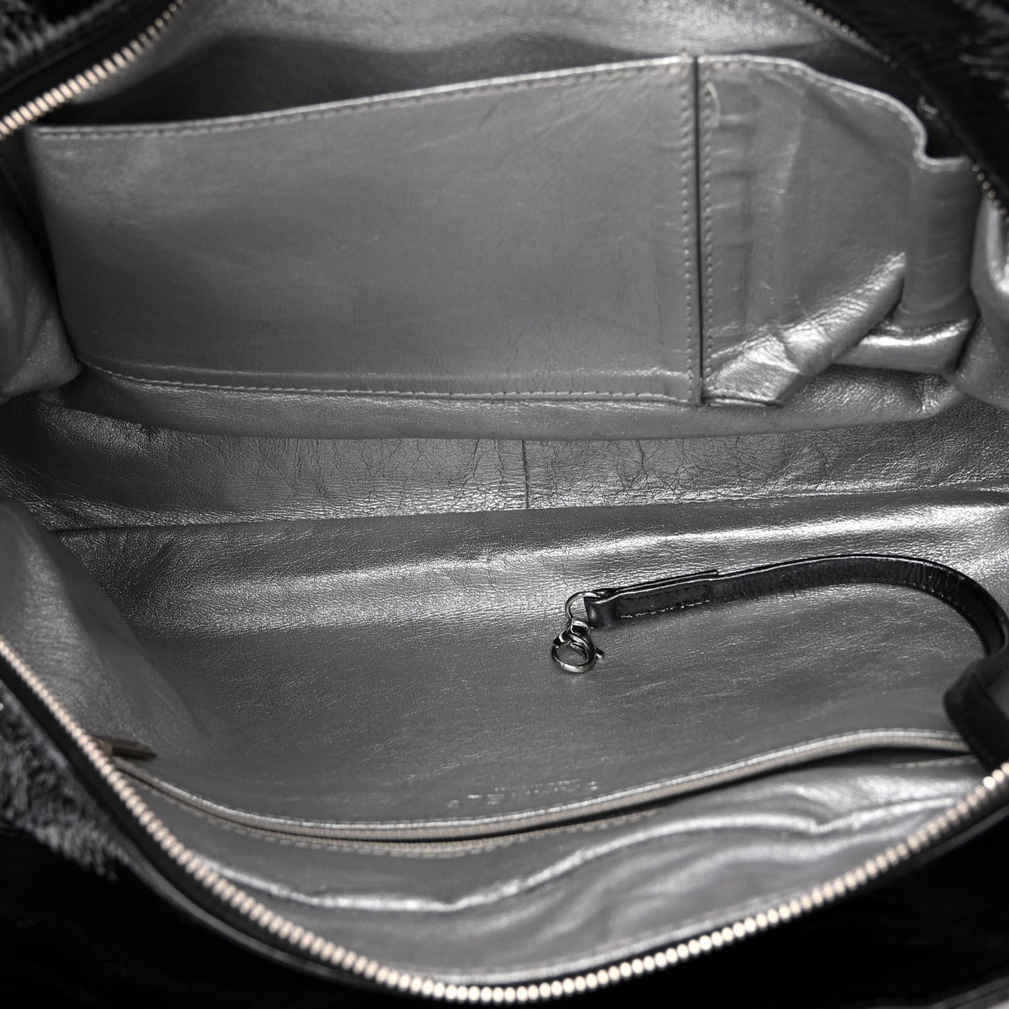 Patent Calfskin Large Luxe Ligne Tote Black