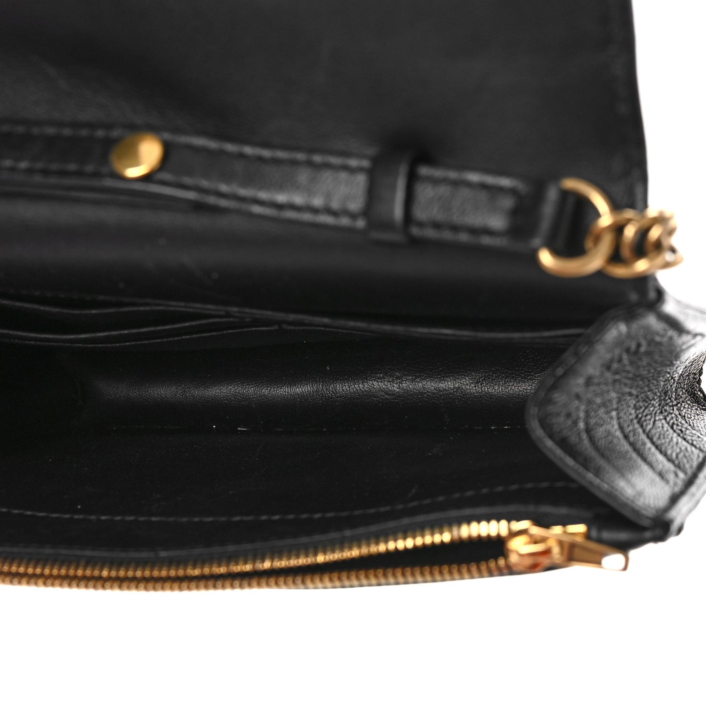 Shiny Goatskin Logo Embossed BB Wallet On Chain Black