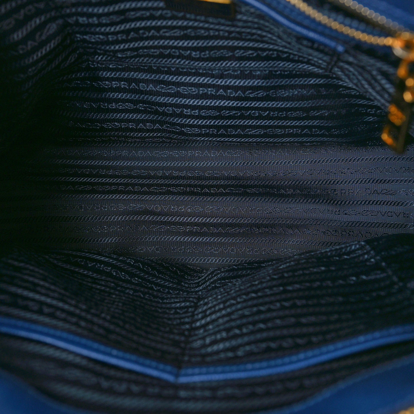 Saffiano Lux Large Double Zip Tote Bluette