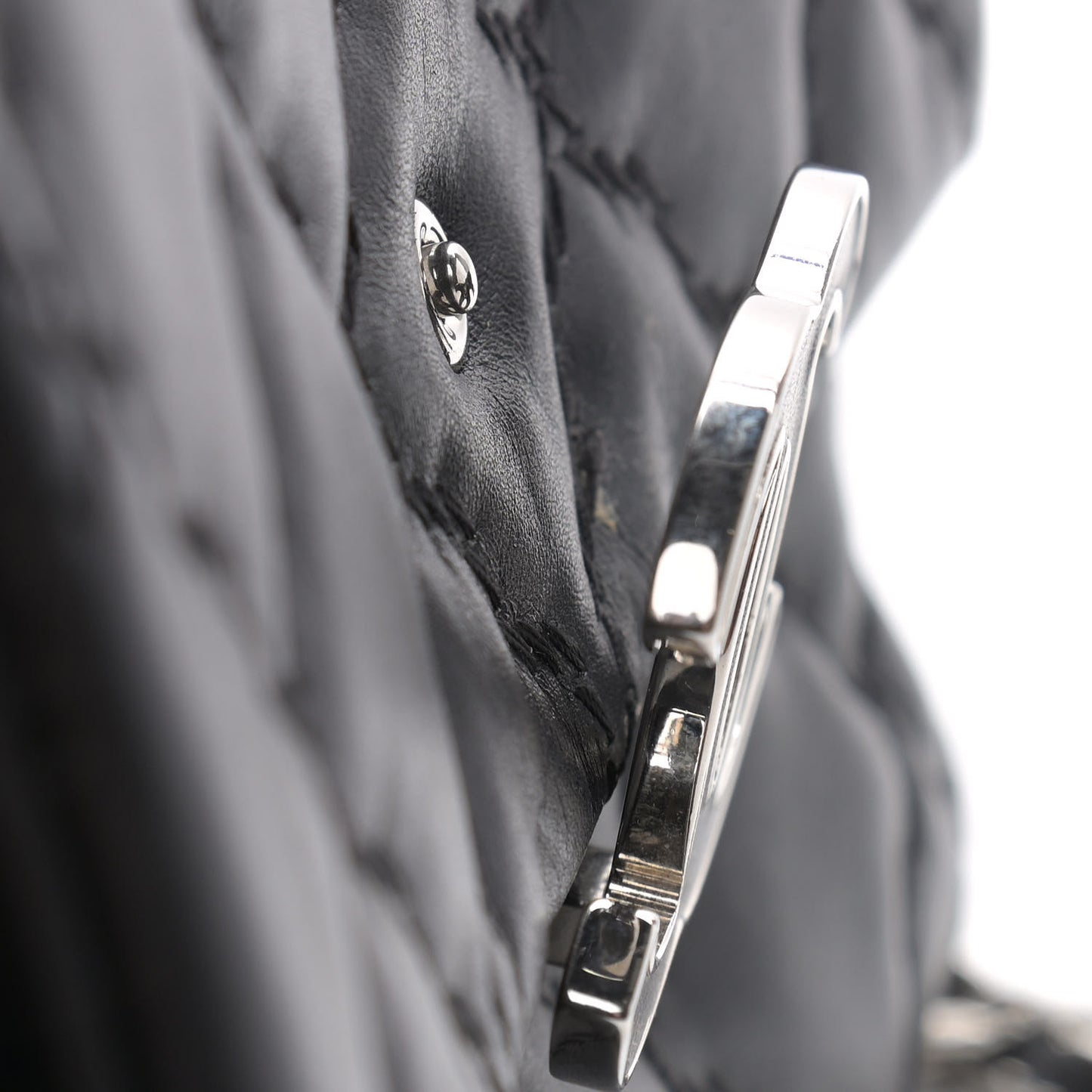 Calfskin Quilted Double Stitch Hamptons Clutch with Chain Black