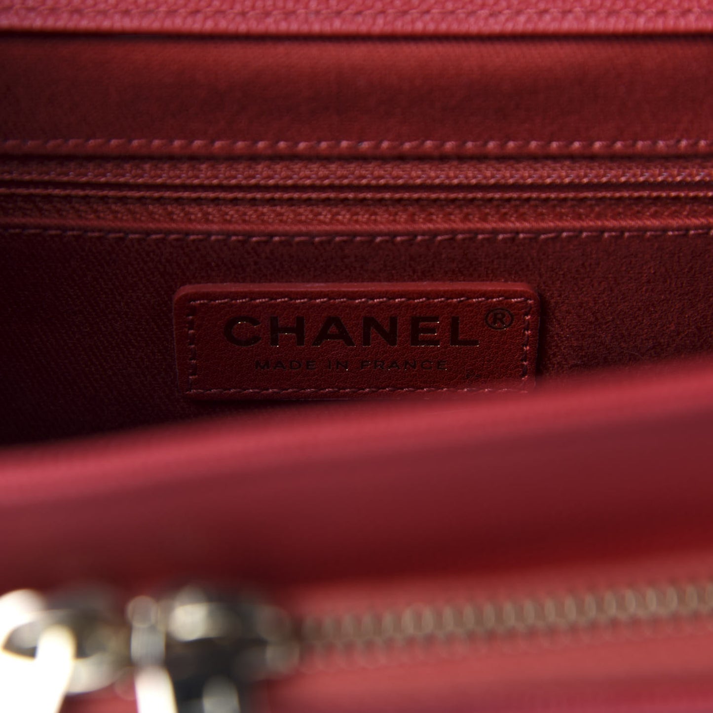 Caviar Quilted Medium Business Affinity Flap Red